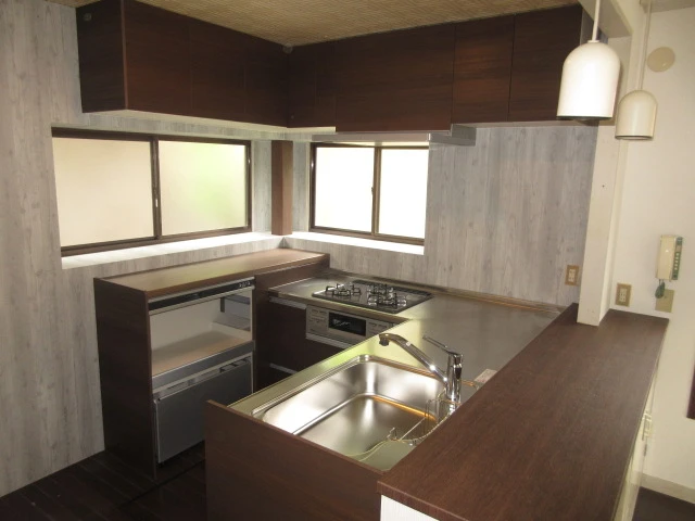 伊豆市　戸建て　キッチン